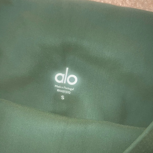 ALO Yoga High Rise Ripped Warrior Leggings - Picture 7 of 7